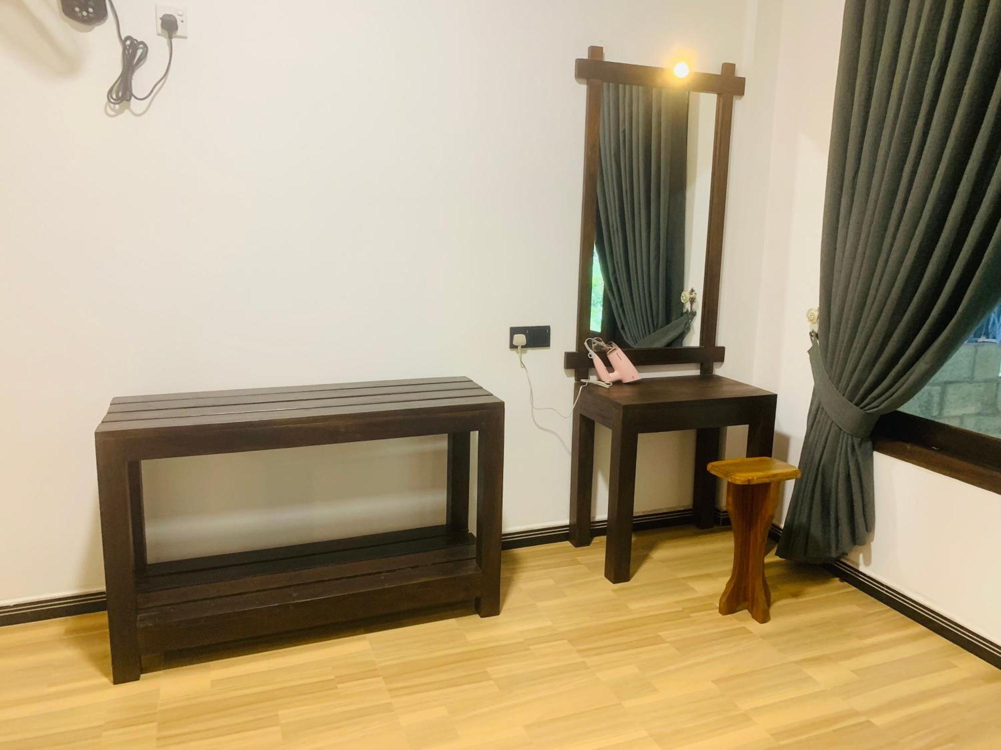 Sky Garden Ella Apartment Екстериор снимка