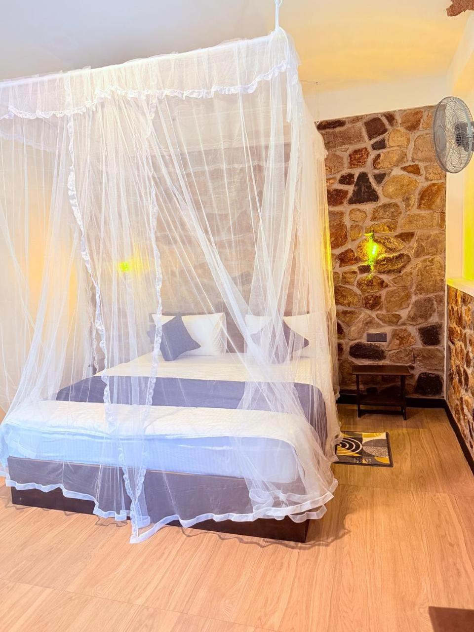 Sky Garden Ella Apartment Екстериор снимка